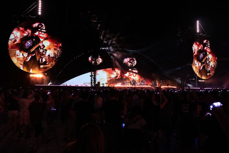 Wide shot of the stage