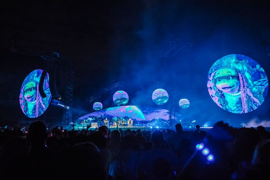 Wide shot of the stage