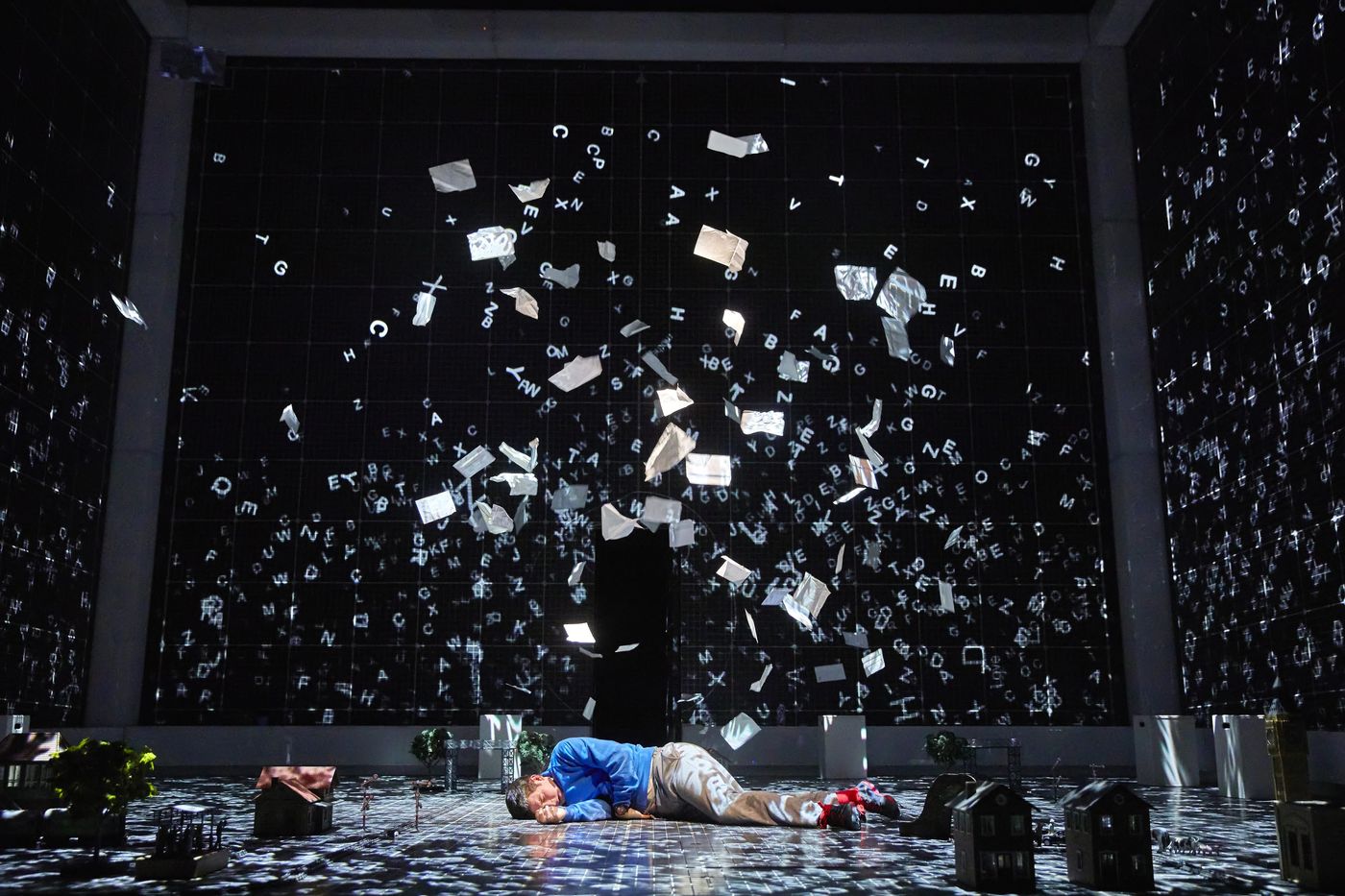 From the National Theatre to a global tour, The Curious Incident used FRAY Studio’s video design to bring Christopher’s mind to life—transforming grids, projections, and lighting into his unique sensory world.